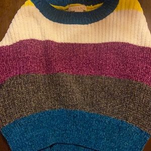 a long sleeve sweater shirt